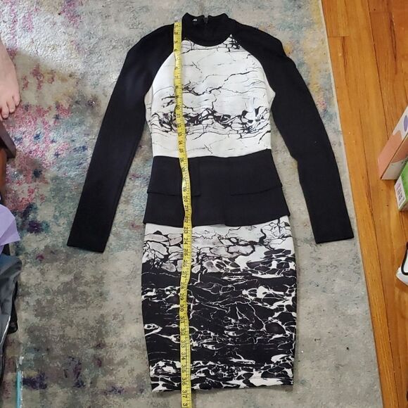 Bebe Peplum Abstract Patterned Long Sleeve Dress Size XXS - Picture 12 of 12